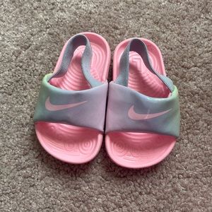 Baby Nike slides 4c